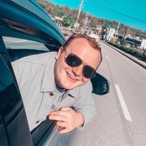 Meet your Posher, Zachary